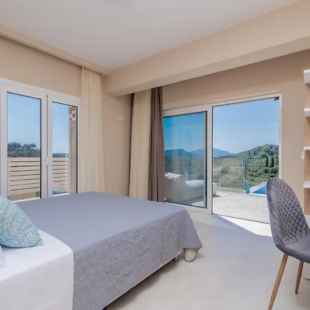 Villa Spartakos Luxury 3 Plános